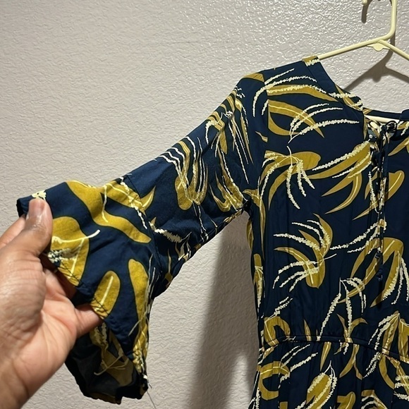 Kori Floral Navy and Mustard Flowy Knee Length Dress Bell Sleeves Size Small - Picture 3 of 12